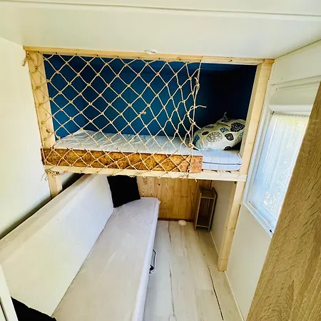 Kemp Mobil Cosy Esprit Bord De *