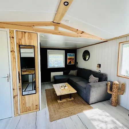 Kemp Mobil Cosy Esprit Bord De